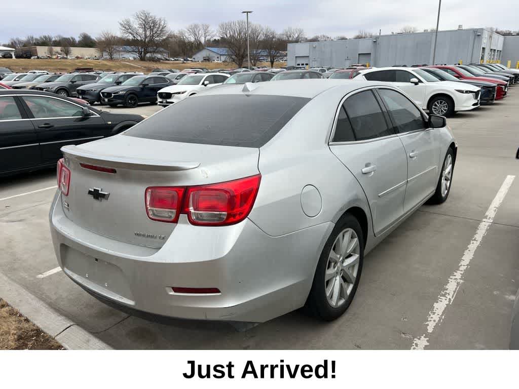 Thumbnail: 2014 Chevrolet Malibu - 5