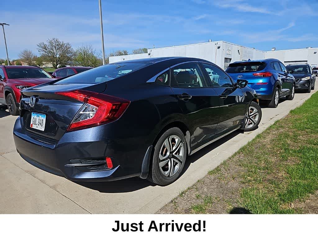 Thumbnail: 2018 Honda Civic - 3