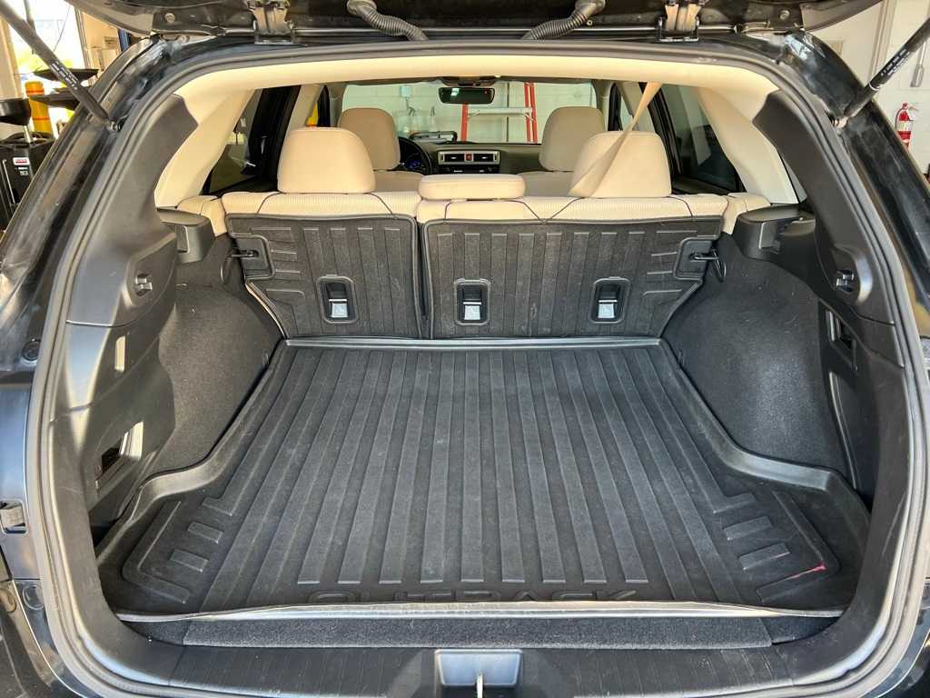 Thumbnail: 2017 Subaru Outback - 20
