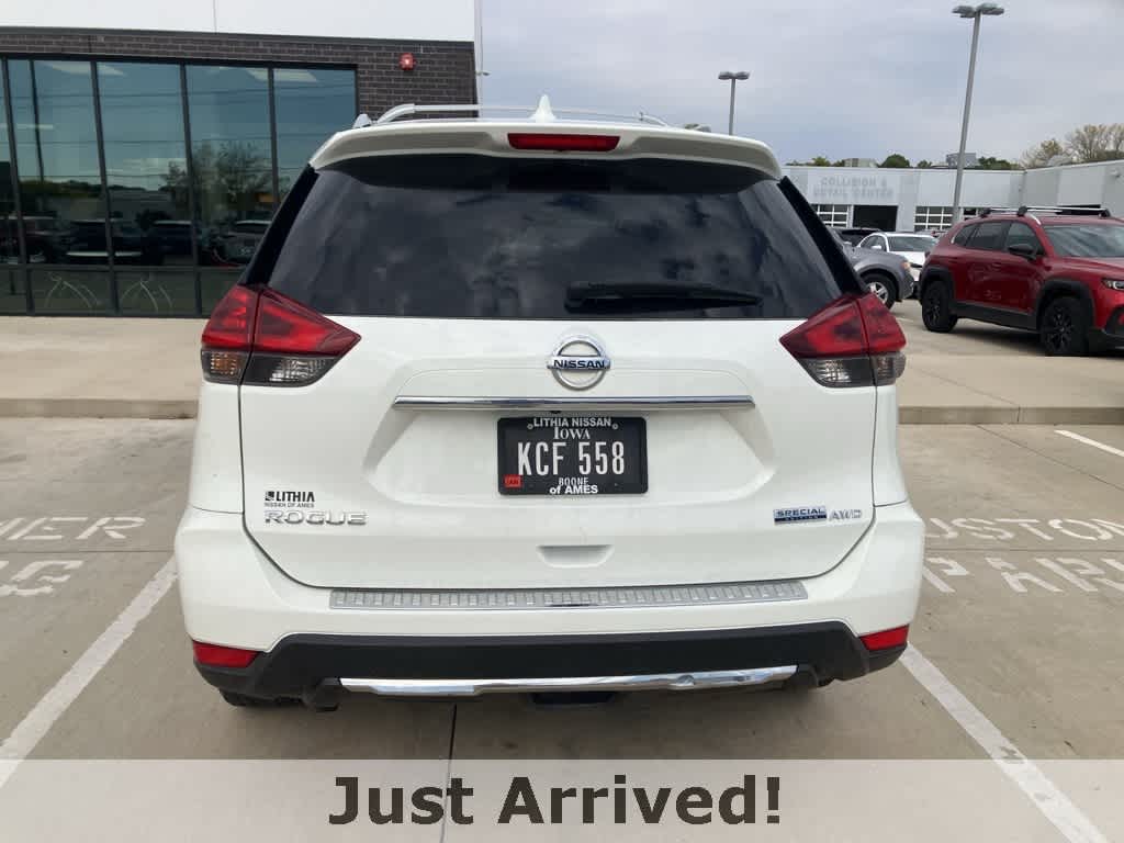 Thumbnail: 2020 Nissan Rogue - 6