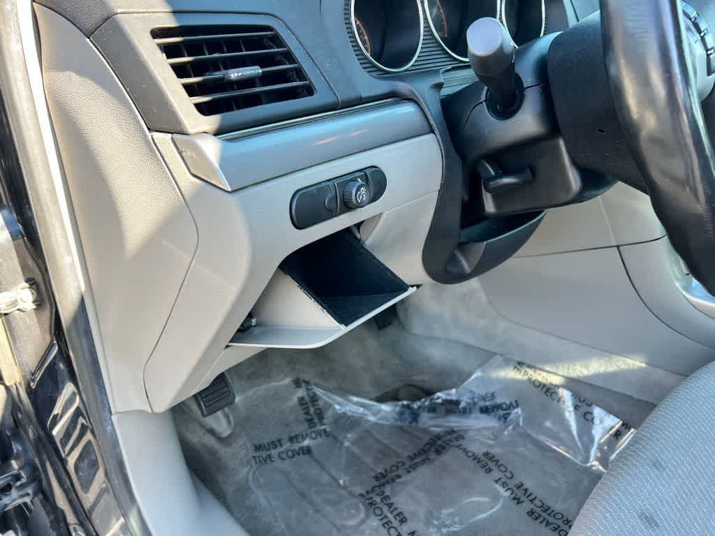 Thumbnail: 2008 Saturn Aura - 24