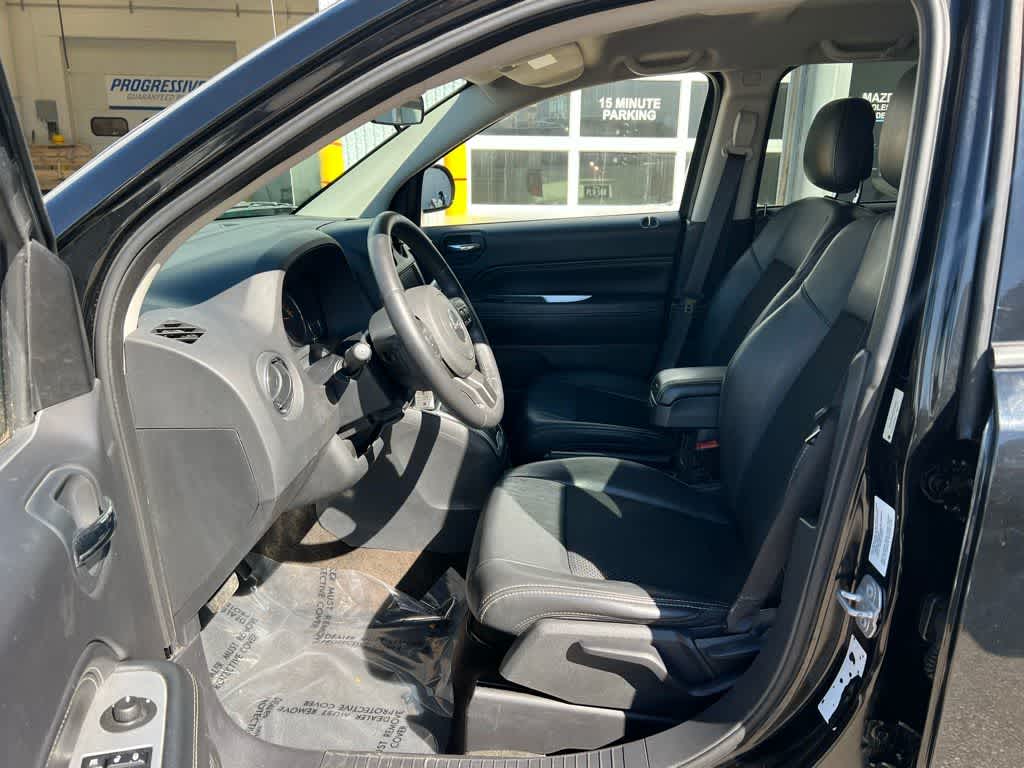 Thumbnail: 2014 Jeep Compass - 16