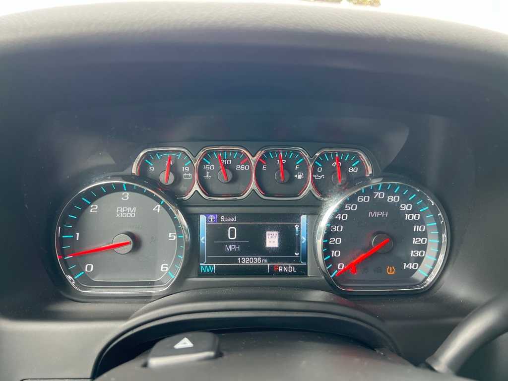 Thumbnail: 2019 Chevrolet Suburban - 46