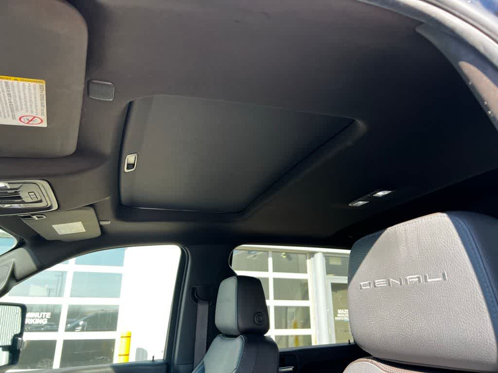 Thumbnail: 2021 GMC Sierra 2500 - 19