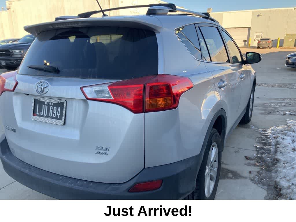 Thumbnail: 2013 Toyota RAV4 - 5