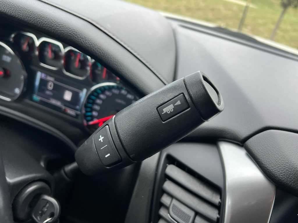 Thumbnail: 2019 Chevrolet Suburban - 36