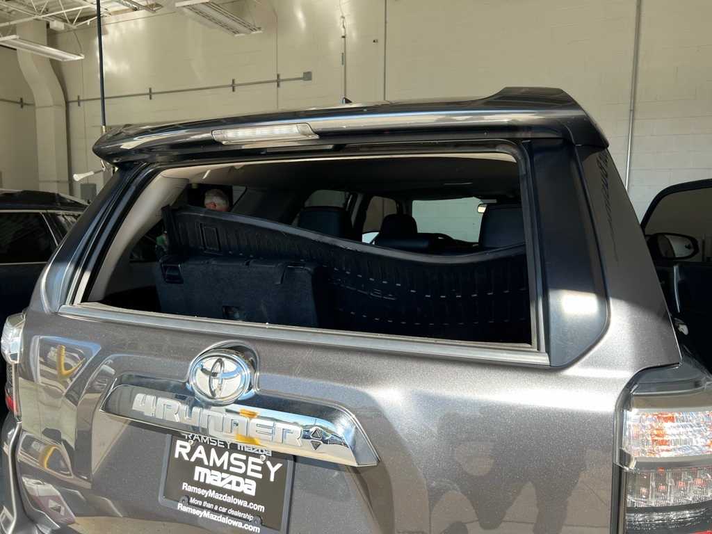 Thumbnail: 2020 Toyota 4Runner - 31