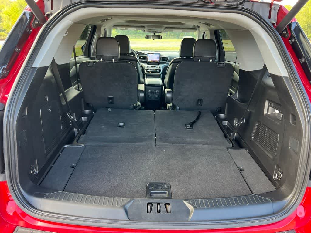 Thumbnail: 2020 Ford Explorer - 25