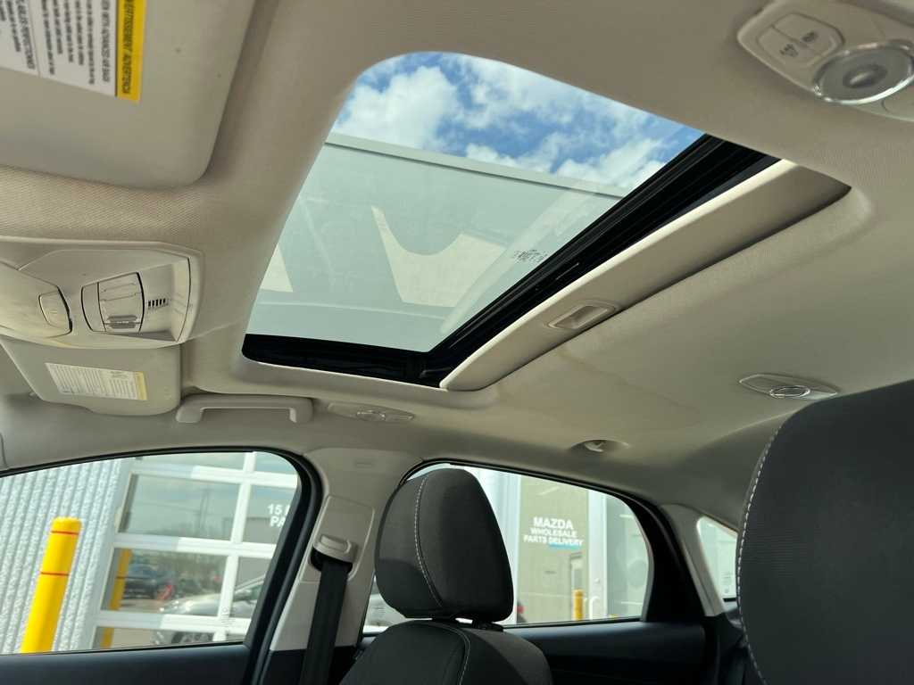 2014 Ford Focus SE 15