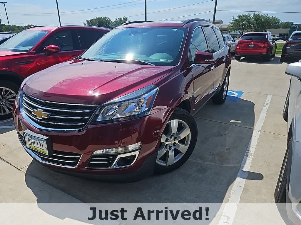 Thumbnail: 2015 Chevrolet Traverse - 10