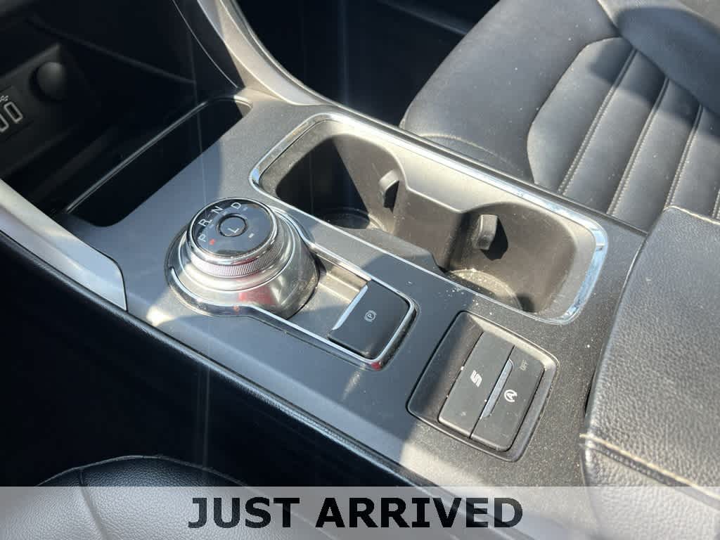 Thumbnail: 2020 Ford Fusion - 26