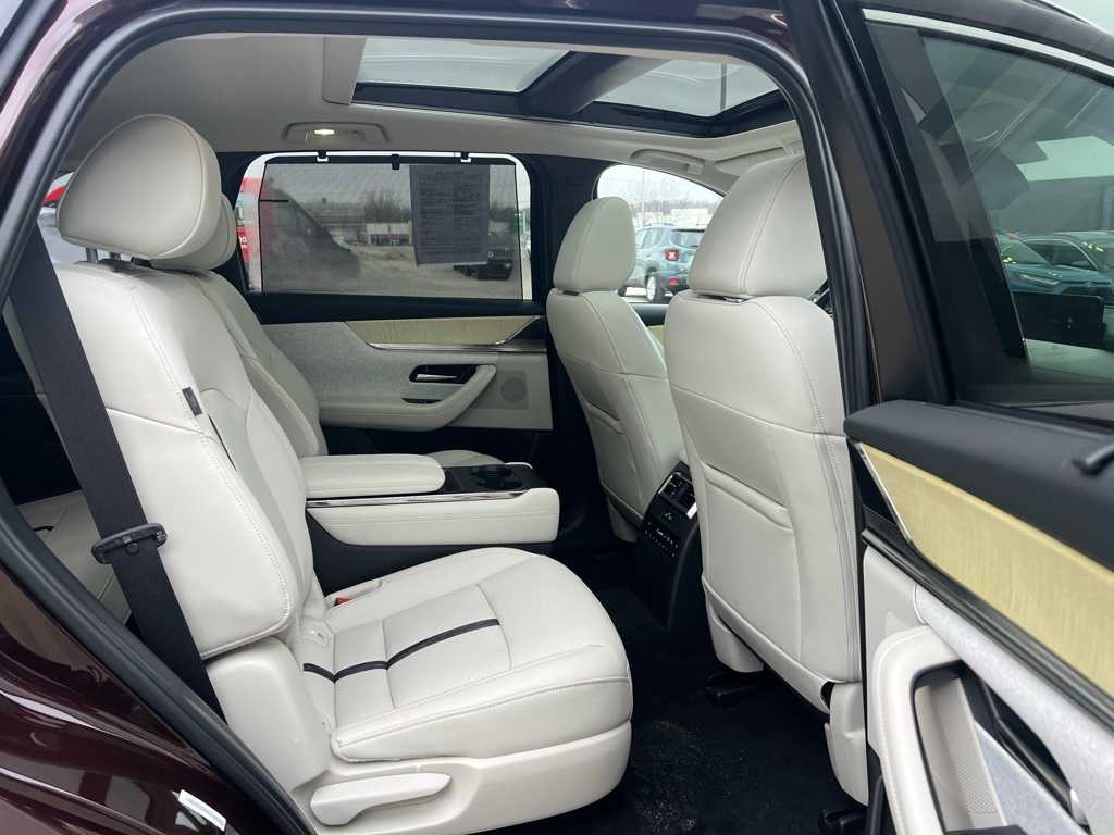 Thumbnail: 2024 Mazda CX-90 - 28