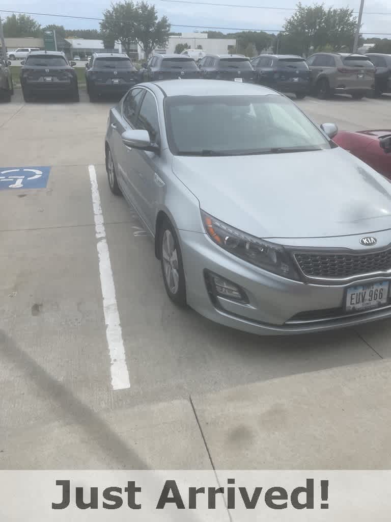 Thumbnail: 2016 Kia Optima - 2