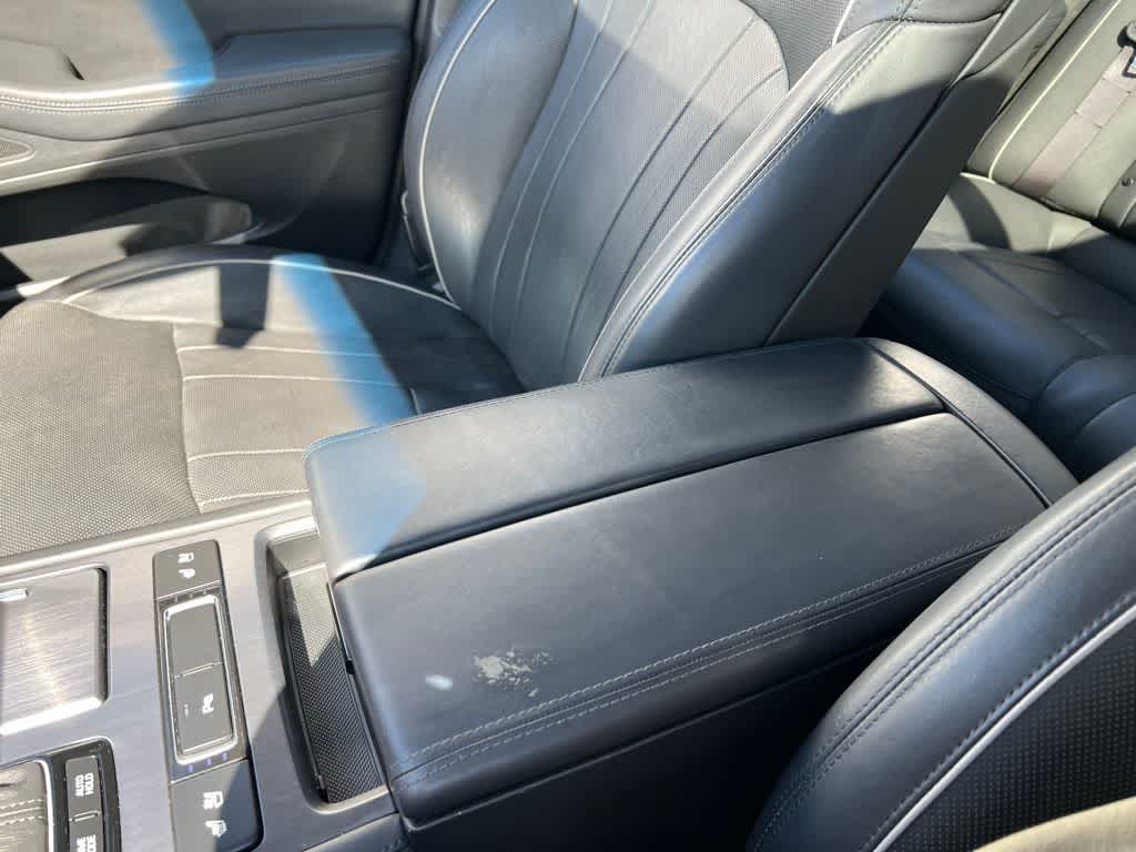 Thumbnail: 2015 Hyundai Genesis - 39