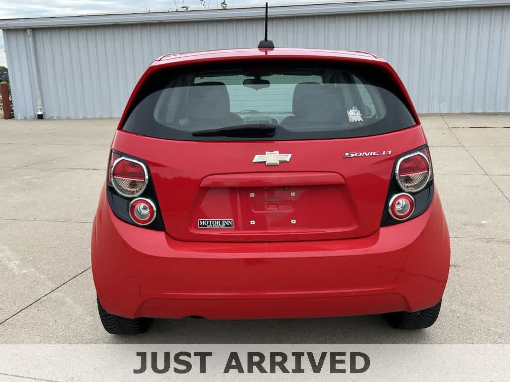 Thumbnail: 2016 Chevrolet Sonic - 5