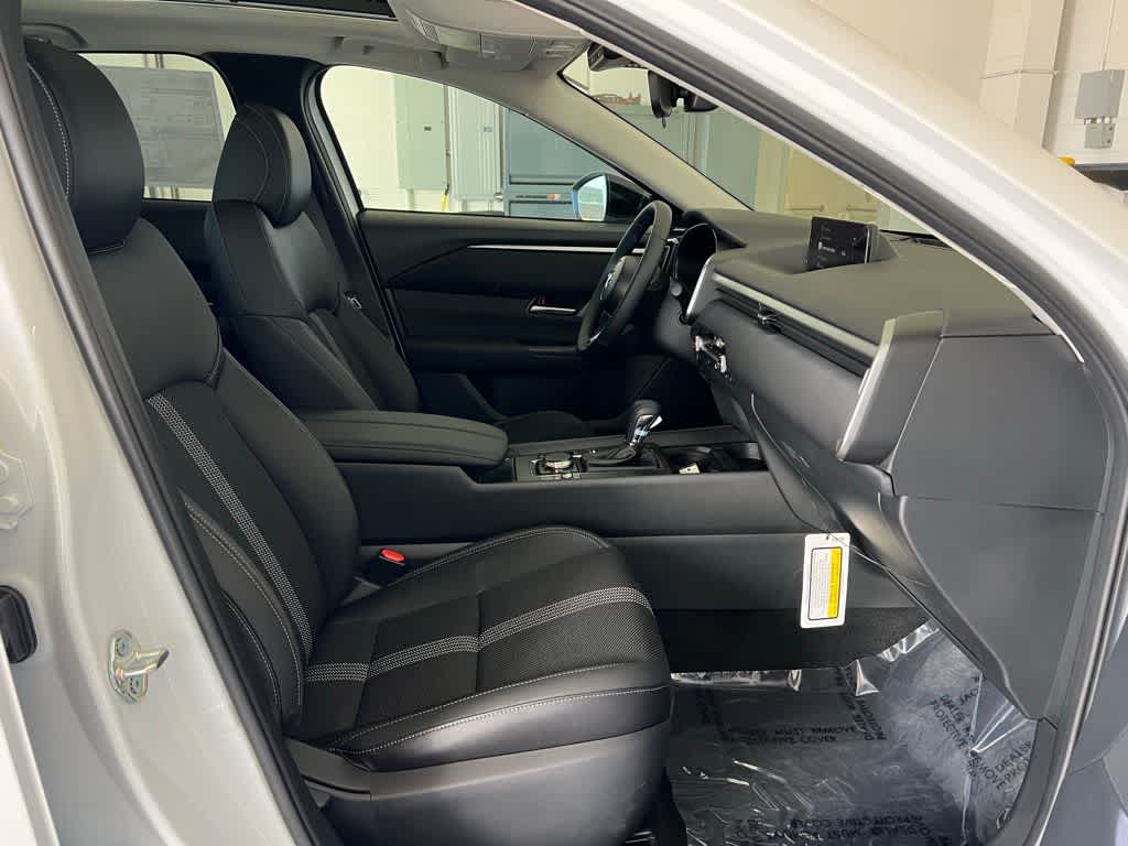 Thumbnail: 2025 Mazda CX-50 - 19