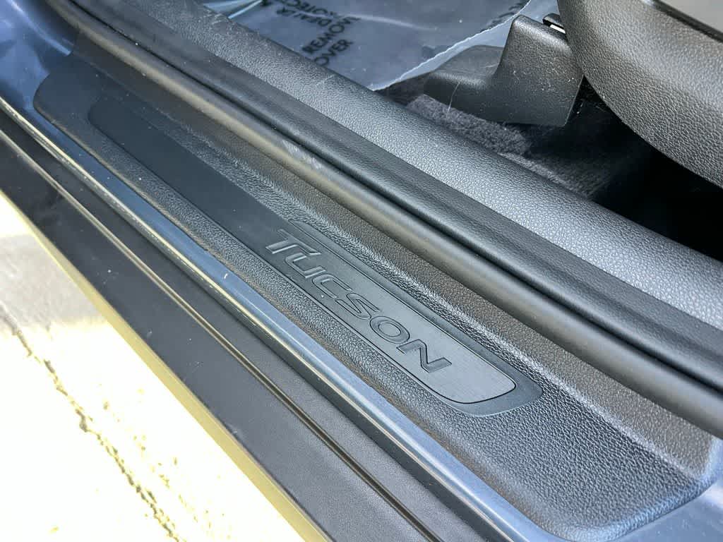 Thumbnail: 2021 Hyundai Tucson - 18