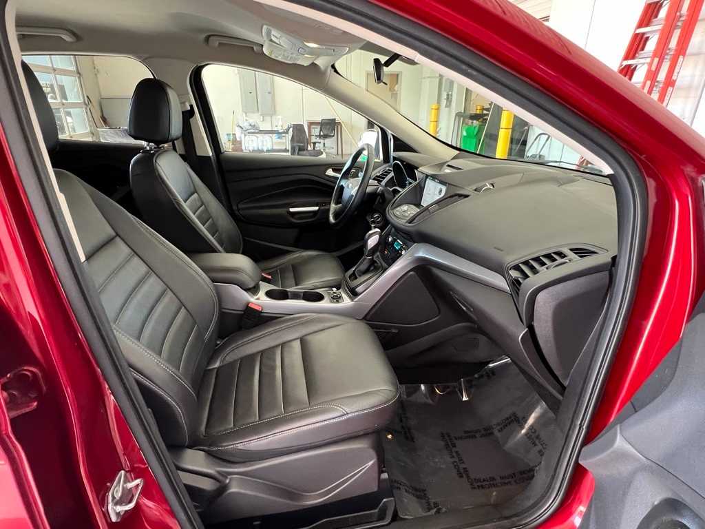 Thumbnail: 2016 Ford Escape - 22