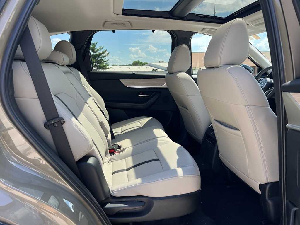 Thumbnail: 2025 Mazda CX-70 - 19