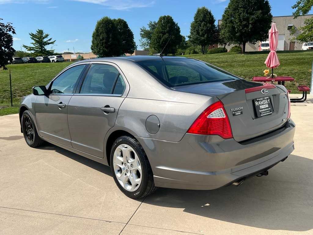 Thumbnail: 2010 Ford Fusion - 4