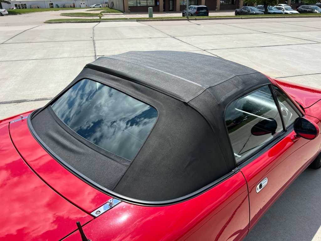 Thumbnail: 1995 Mazda MX-5 Miata - 43