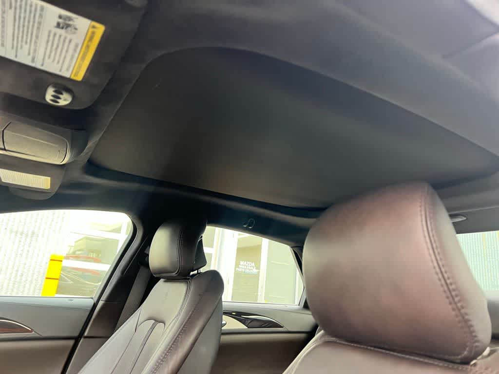 Thumbnail: 2016 Lincoln MKZ - 17