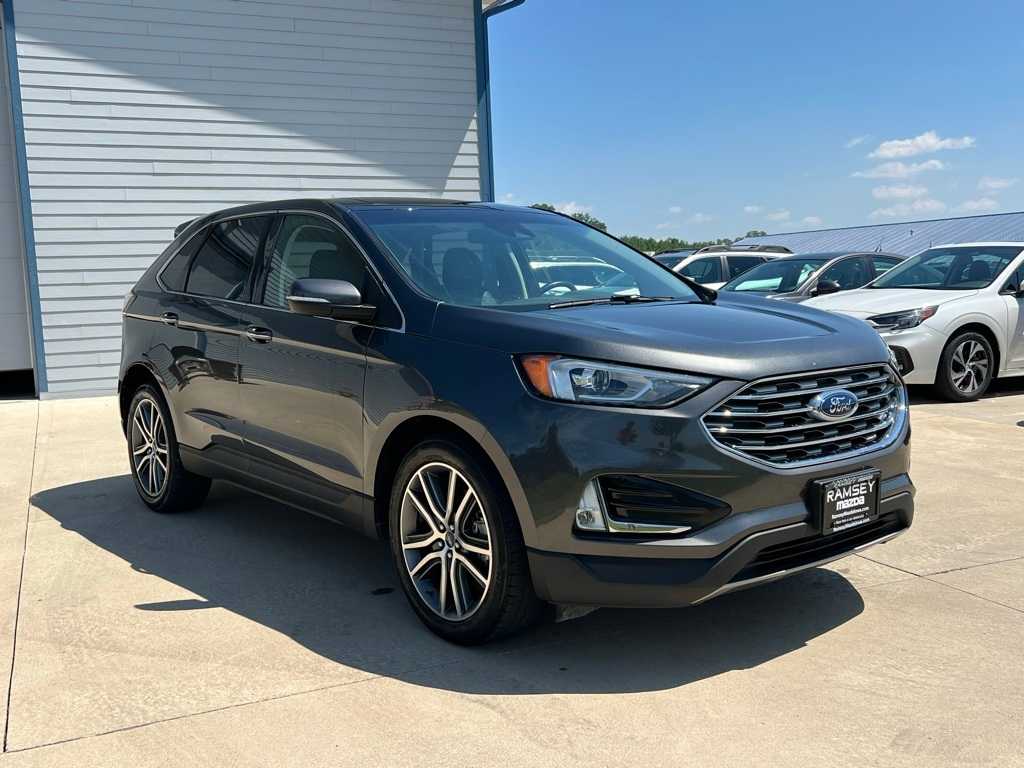 Thumbnail: 2019 Ford Edge - 8