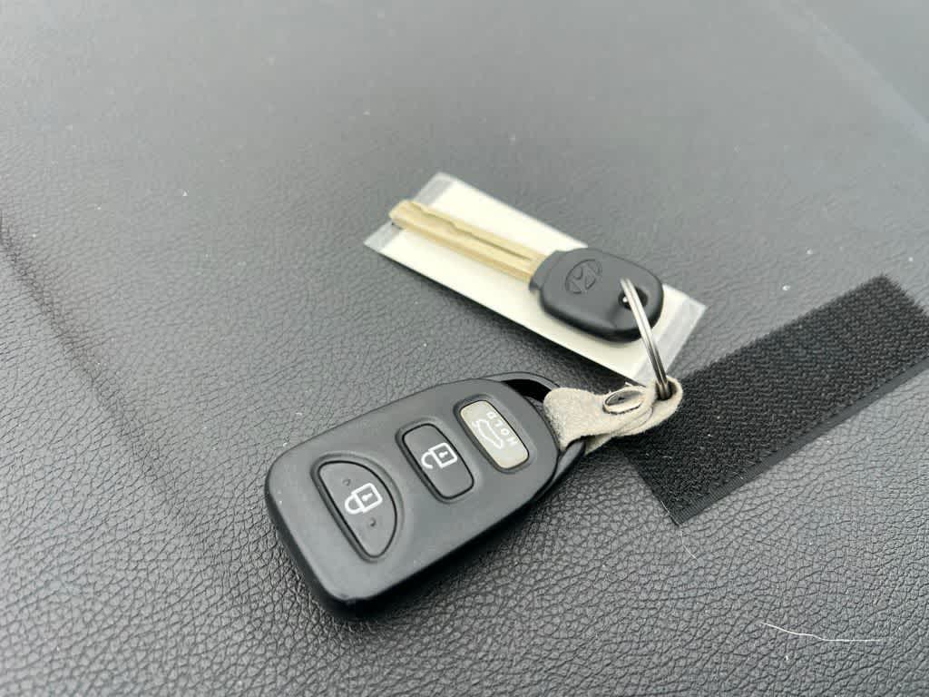 Thumbnail: 2011 Hyundai Sonata - 33