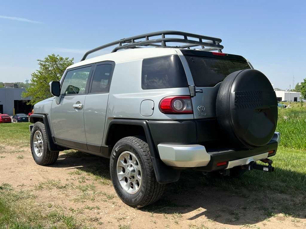 Thumbnail: 2012 Toyota FJ Cruiser - 3