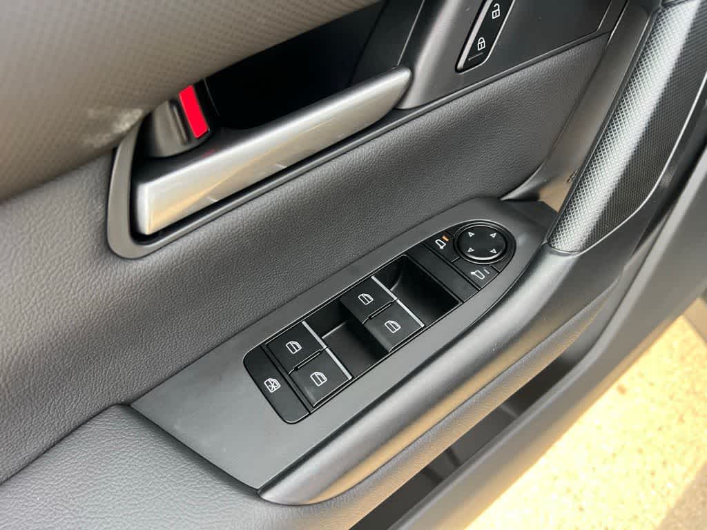 Thumbnail: 2025 Mazda CX-50 - 12