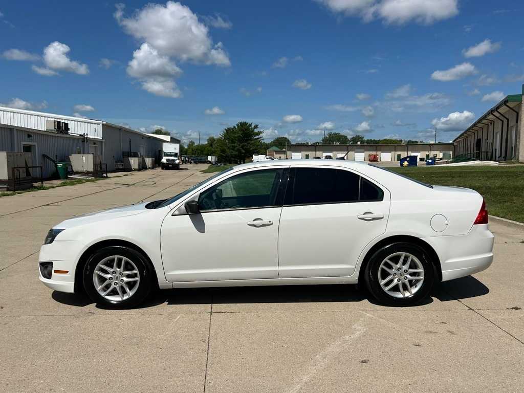 Thumbnail: 2012 Ford Fusion - 4