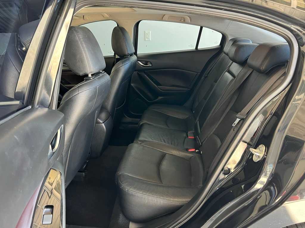 Thumbnail: 2017 Mazda Mazda3 - 21