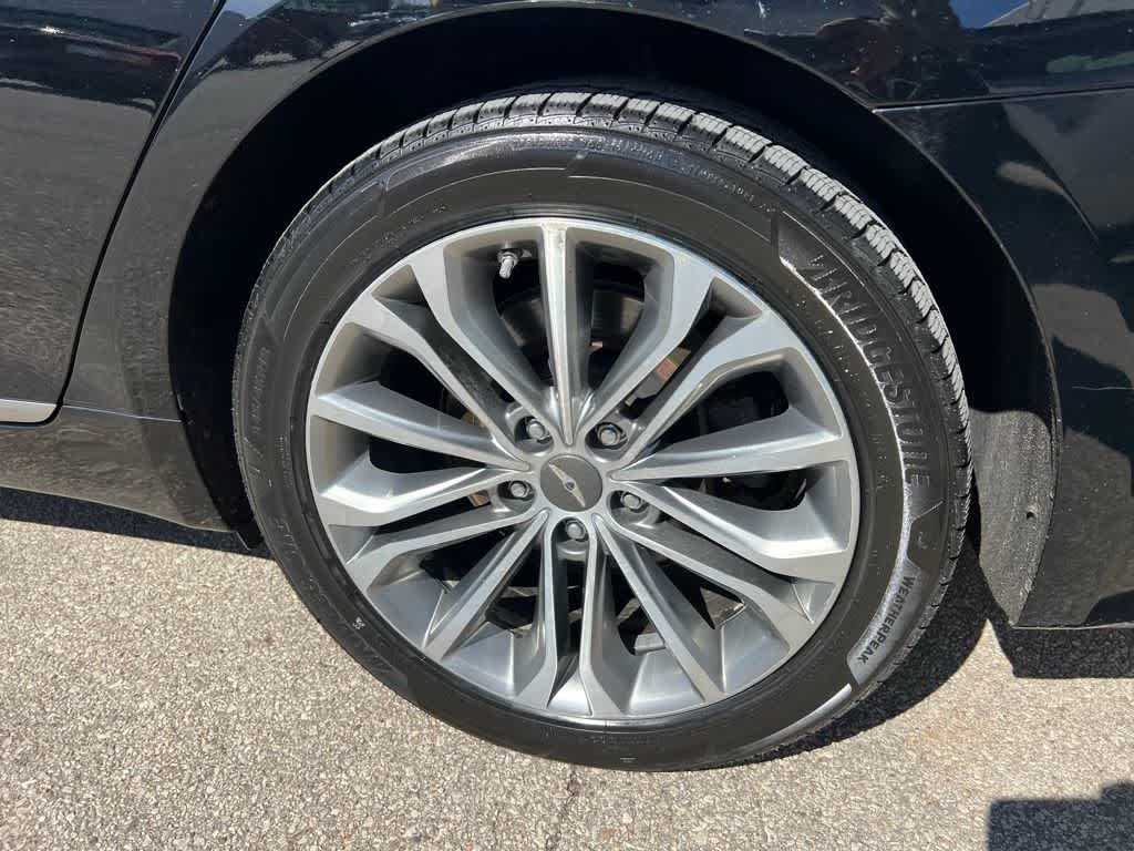 Thumbnail: 2015 Hyundai Genesis - 11