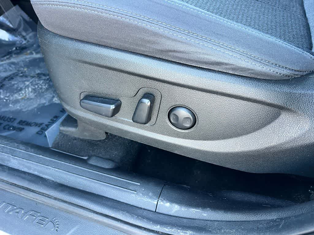 Thumbnail: 2023 Hyundai Santa Fe - 18