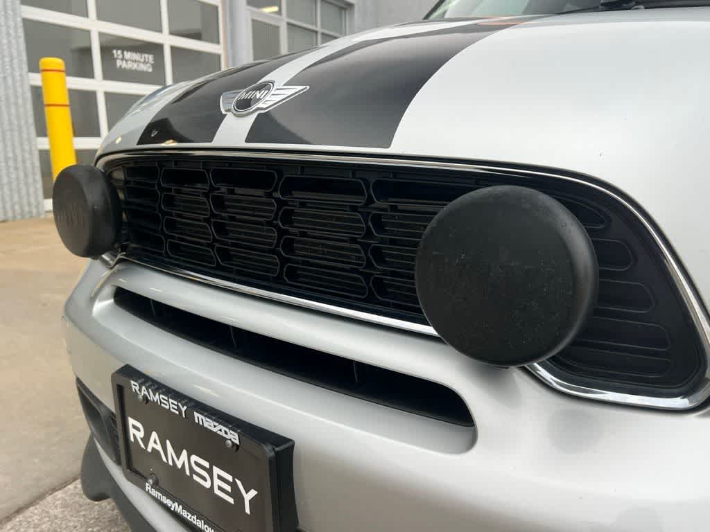 Thumbnail: 2011 MINI Cooper Countryman - 11