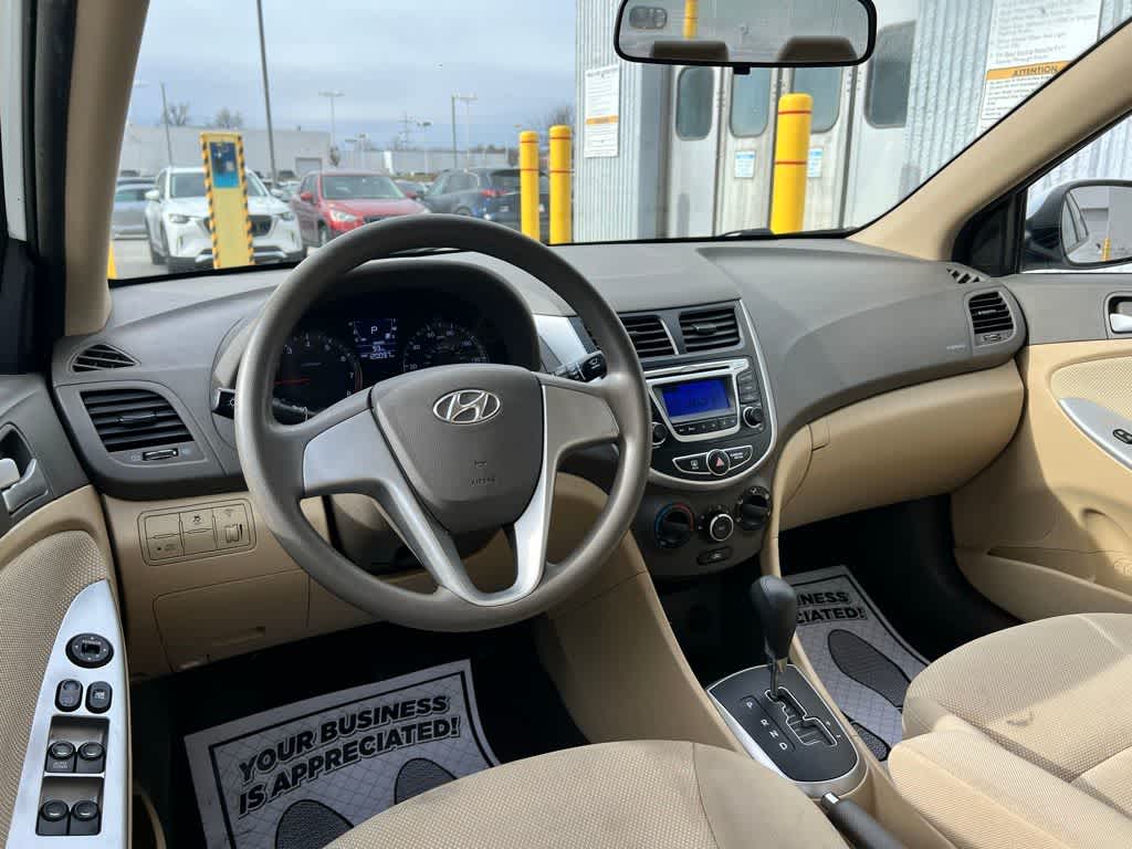 Thumbnail: 2014 Hyundai Accent - 22