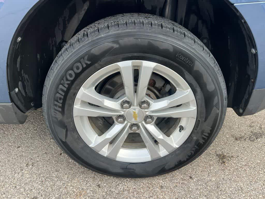 Thumbnail: 2012 Chevrolet Equinox - 11