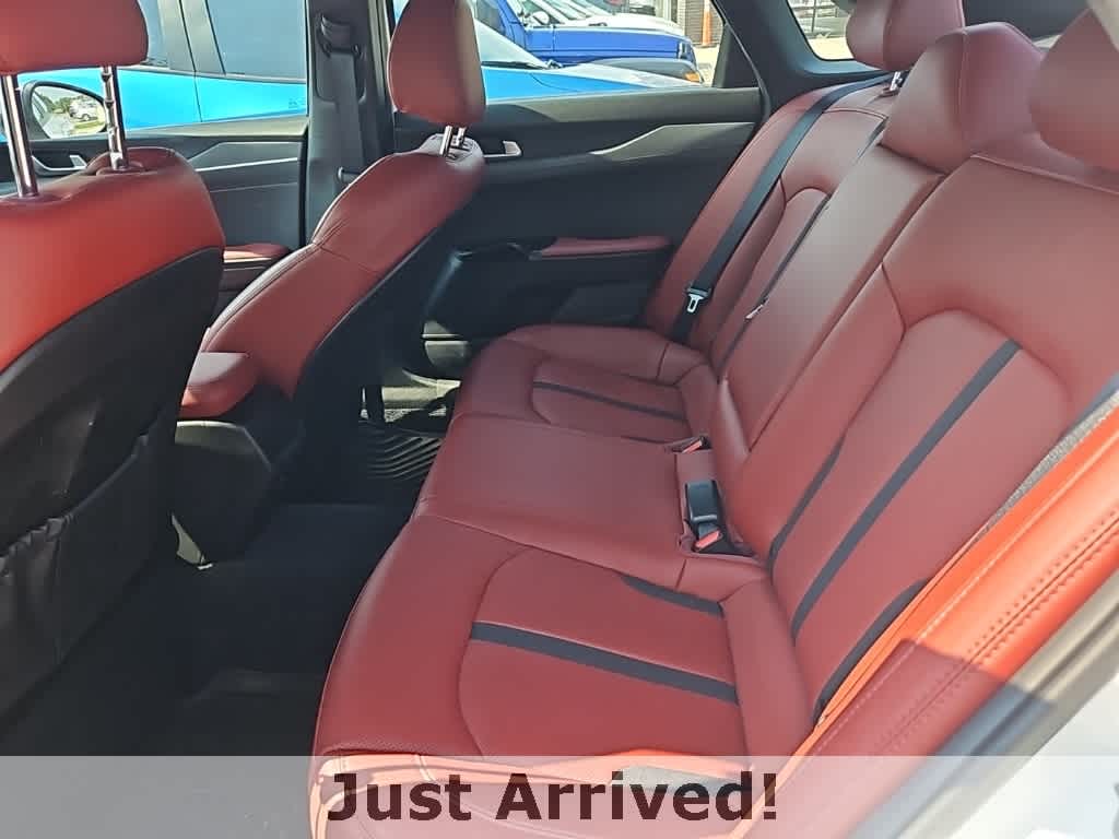 2024 Kia K5 GT-Line 11