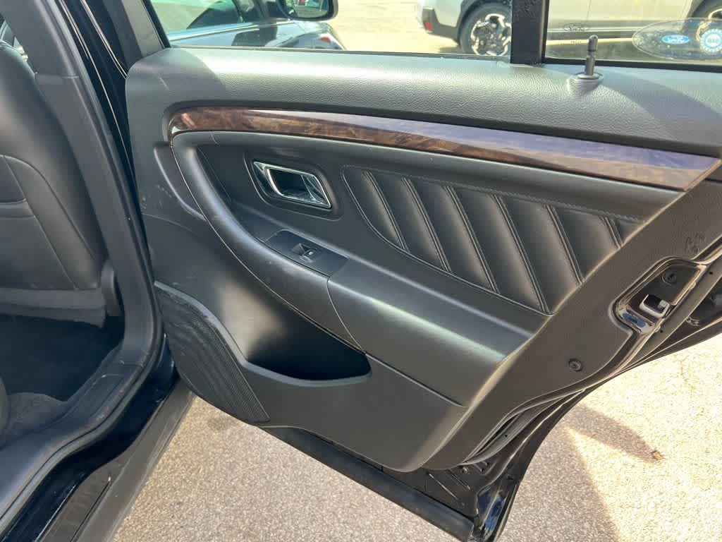 Thumbnail: 2017 Ford Taurus - 25