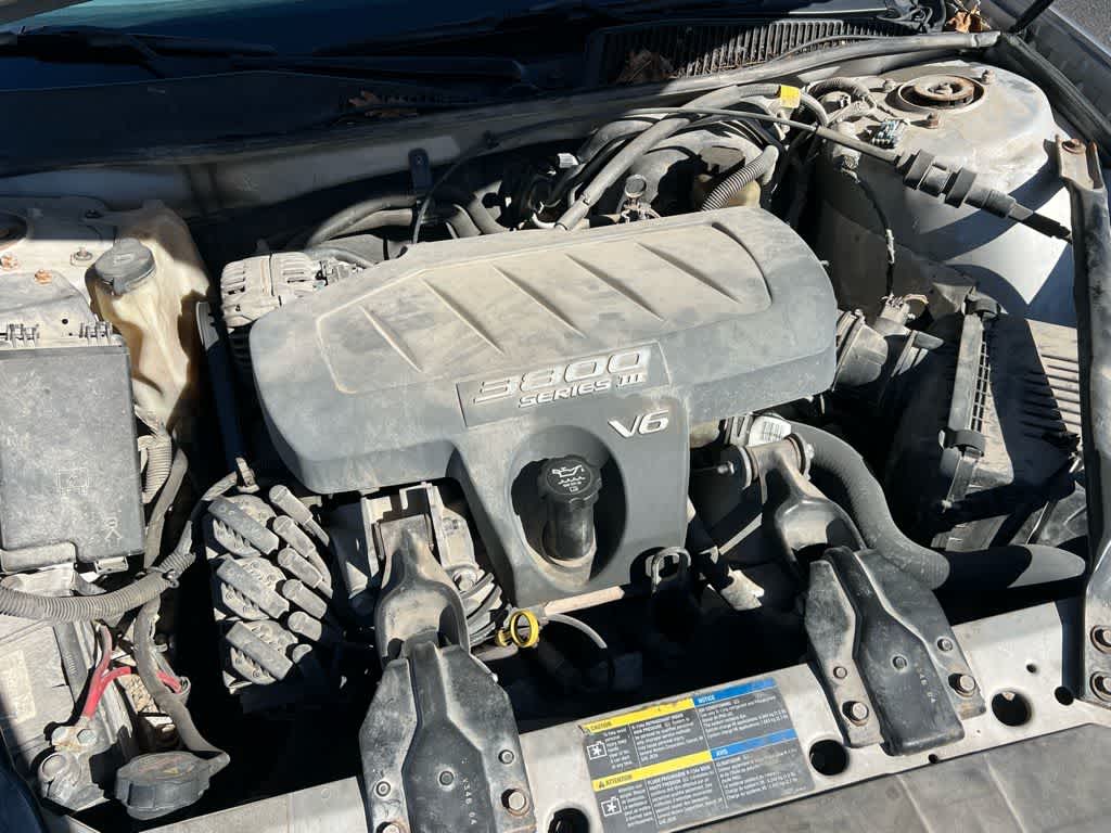 Thumbnail: 2005 Buick LaCrosse - 14