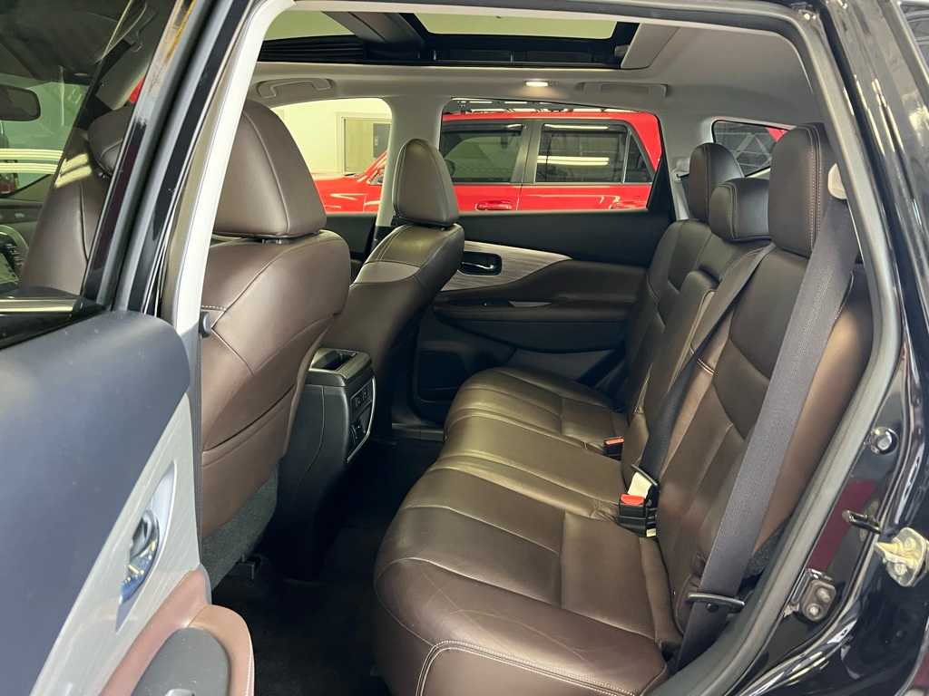 Thumbnail: 2015 Nissan Murano - 16