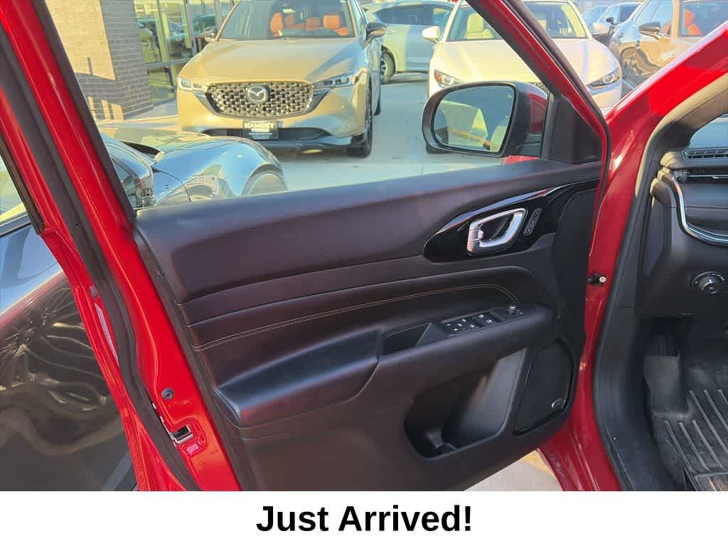 Thumbnail: 2022 Jeep Compass - 8