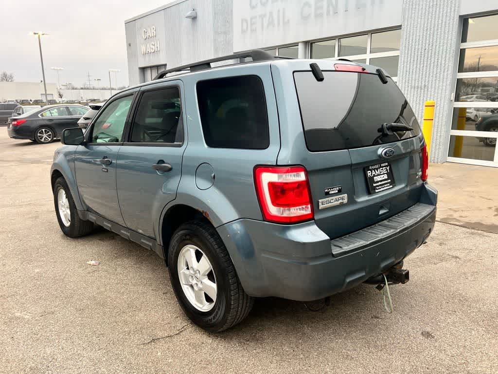 Thumbnail: 2011 Ford Escape - 4