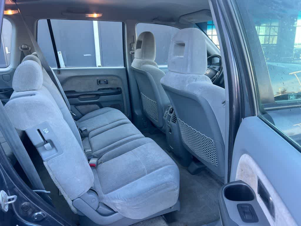 Thumbnail: 2004 Honda Pilot - 25