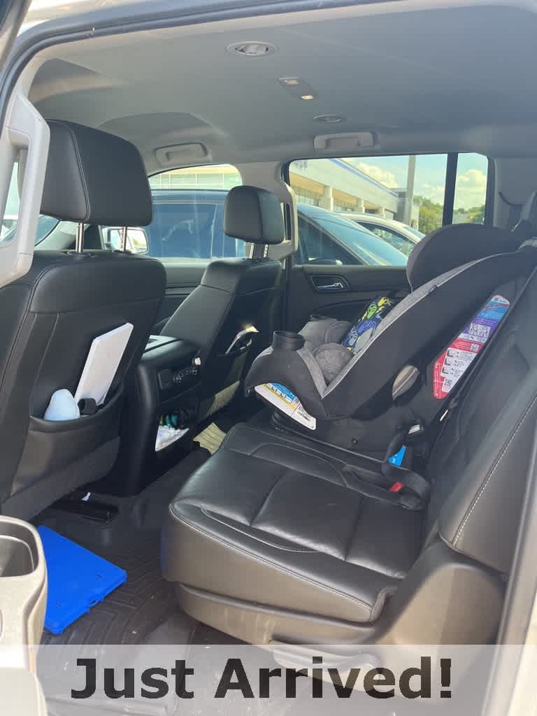Thumbnail: 2019 Chevrolet Suburban - 7