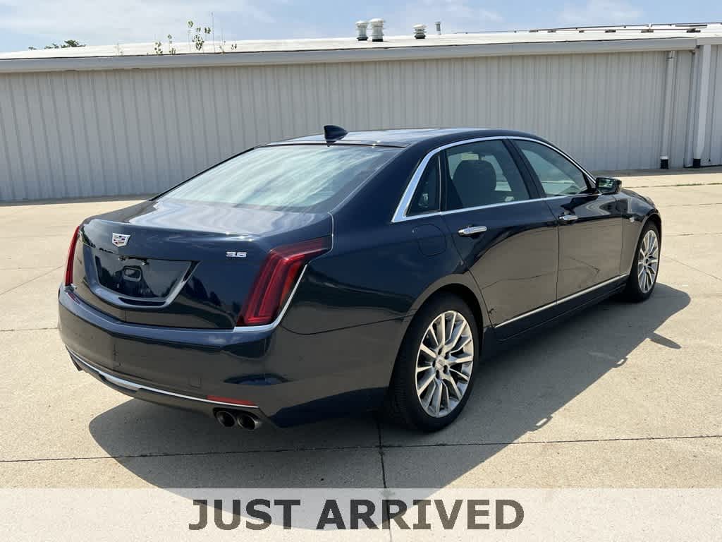 Thumbnail: 2017 Cadillac CT6 - 6