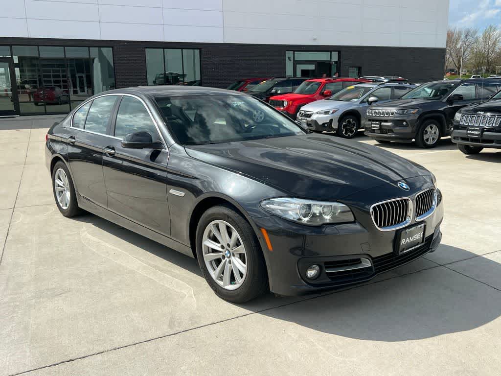 Thumbnail: 2016 BMW 5 Series - 9