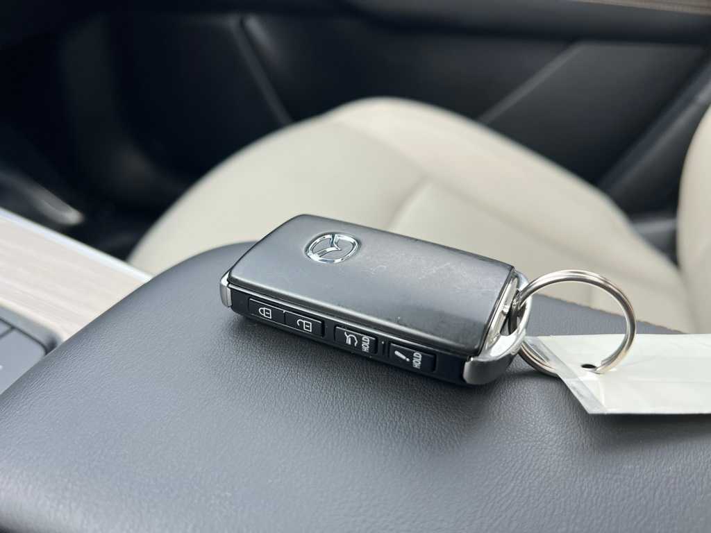 Thumbnail: 2025 Mazda CX-70 - 39