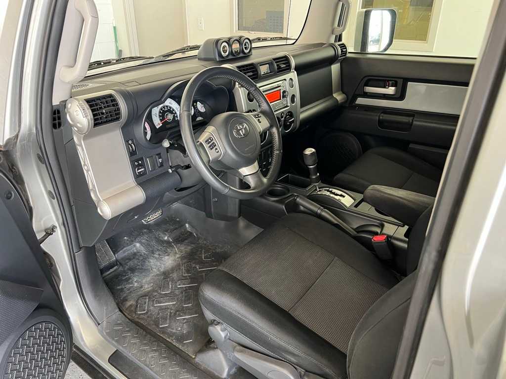 Thumbnail: 2012 Toyota FJ Cruiser - 13