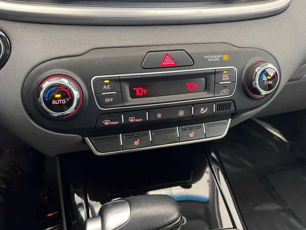 Thumbnail: 2019 Kia Sorento - 40